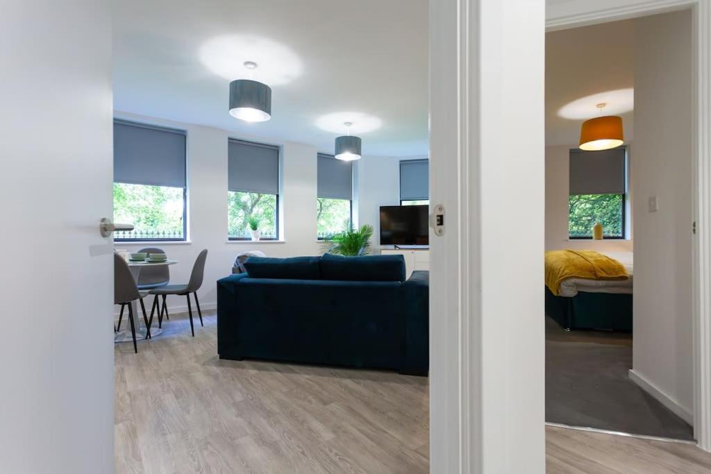 Polly'S Place Apartment Taunton & Free Off Road Parking & Wifi Kültér fotó