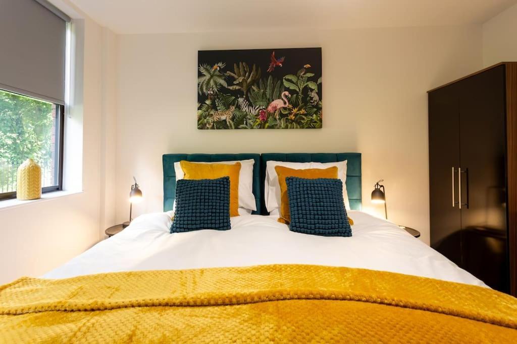 Polly'S Place Apartment Taunton & Free Off Road Parking & Wifi Kültér fotó